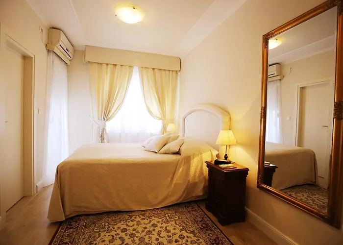 Villa Triana-Adults Only